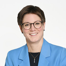 Dr. Miriam Freudenberger